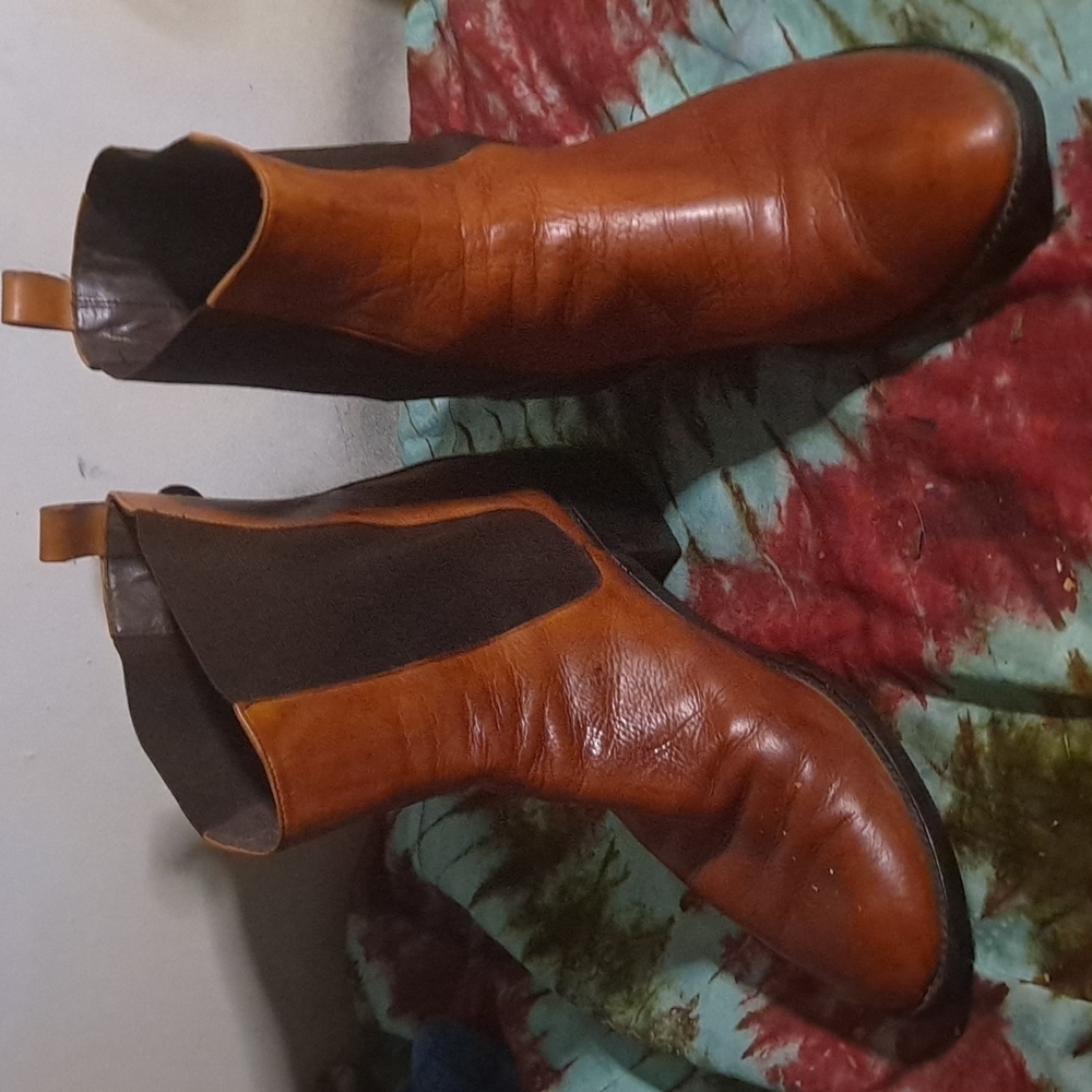 NIKE AIR & Cole Haan Chelsea BOOTS